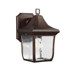 Oakmont Small Wall Lantern